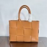 Bottega Veneta Medium Arco Leather Tote Bag- Brown - Bag
