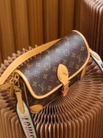 [TOP] Louis Vuitton LV Diane NM Handbag Monogram Canvas - Bag - Image 10