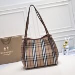 Burberry Invisible War Horse Shopper - Checkered Brown Bag - Image 2
