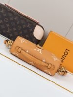 Louis Vuitton Pochette Métis East West Embossed grain cowhide - Arizona/Cream - Image 6