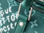 Louis Vuitton Keepall 25 Green Pillow Bag - Image 9