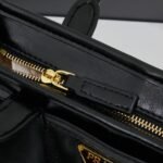 Prada Bonnie medium leather handbag - Image 10