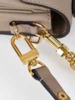 Louis Vuitton Pochette Métis East West - Tourterelle Grey/Crème Beige - Image 9