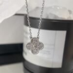 Van Cleef & Arpels Alhambra pendant, Two Size - Image 6