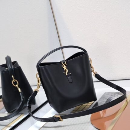 Saint Laurent Le 37 Small Bag in Shiny Leather