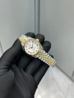 Rolex Datejust Rolex watch, Oystersteel, Yellow Gold, Classic Size - Image 2