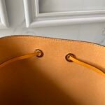 Louis Vuitton LV NeoNoe MM Bucket Bag - Image 10