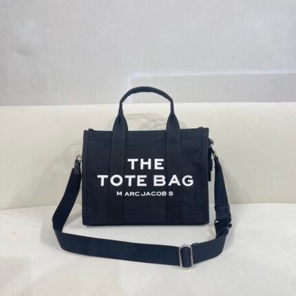 Marc Jacobs- the traveler tote canvas bag Black