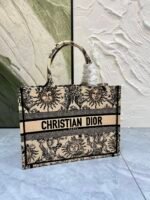 Dior book tote dark gold zoo - Bag - Image 5