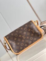 Louis Vuitton LV Diane Monogram Canvas - Bag - Image 6