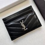 Saint Laurent CASSANDRE MATELASSÉ card case in lambskin -Black and Silver Wallet - Image 4