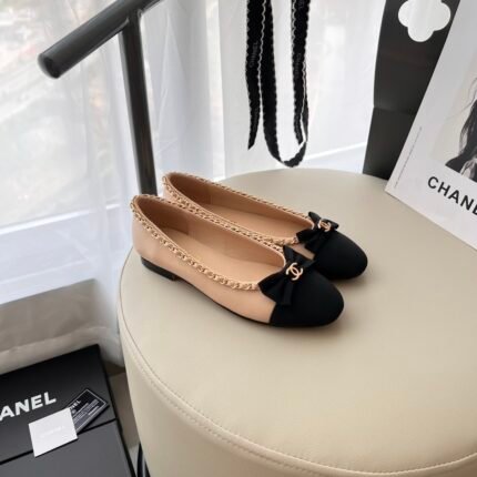 Chanel Calfskin Patent Calfskin Ballet Flats Vntage Black and Beige - Shoes