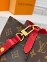 Louis Vuitton LV NeoNoe MM Bucket Bag - Red - Image 4