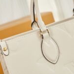 LOUIS VUITTON LV Monogram Canvas Onthego MM - Bag - Image 6