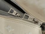 Louis Vuitton Coussin White Small Handbag - Image 8