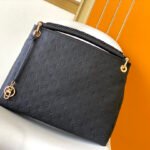 Louis Vuitton Artsy Black MM