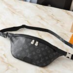 Louis Vuitton Discovery Bum Bag - Black Old Fashioned Bag