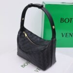 Bottega Veneta Mini Wallace-Black - Bag - Image 5