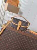 [TOP]Louis Vuitton Nano Diane - Brown - Image 3