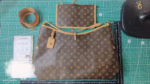 Louis Vuitton LV CarryAll MM - Bag - Image 7