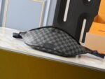 Louis Vuitton Discovery Bum Bag - Image 2
