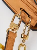 Louis Vuitton Pochette Métis East West Embossed grain cowhide - Arizona/Cream - Image 10