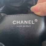 CHANEL 22 MINI HANDBAG Shiny Calfskin & Silver-Tone Metal Black - Bag - Image 8