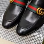 [TOP]Gucci Men's Donnie Leather Loafers - Shoes - Image 4