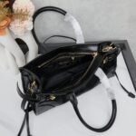 Prada Bonnie medium leather handbag - Image 7