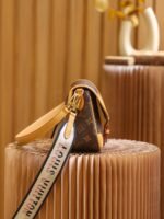 [TOP] Louis Vuitton LV Diane NM Handbag Monogram Canvas - Bag - Image 4