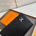 Louis Vuitton Pocket Organizer Taiga Leather Wallet - Image 8