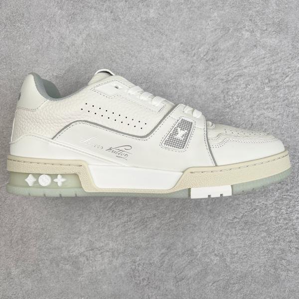 7C9795D9-FE3D-342F-266E-2238505C1B51 Louis Vuitton Sneakers white - Shoes - Image 1