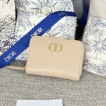Dior  Montaigne Voyageur Wallet-apricot Wallet