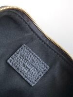 Louis Vuitton Liv Pochette Black - Bag - Image 6