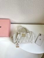 Miu Miu Arcadie matelassé nappa leather bag White S-wide Size - Bag - Image 7