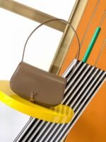 Saint Laurent Voltaire mini leather shoulder bag-Beige - Bag