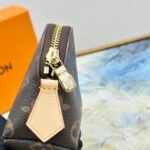 Louis Vuitton x Cosmetic Pouch - Monogram Canvas - Image 7