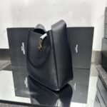SAINT LAURENT Supple Large leather shoulder bag-Black - Bag - Image 5