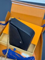 Louis Vuitton LV Félicie Pochette Navy Crossbody Bag - Image 15