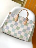 LOUIS VUITTON LV Monogram Canvas Onthego MM Pistachio - Bag - Image 2