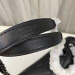 SAINT LAURENT Loulou Medium quilted leather shoulder bag black - Bag - Image 12