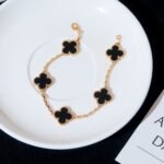 Van Cleef & Arpels Black Sets - Image 7