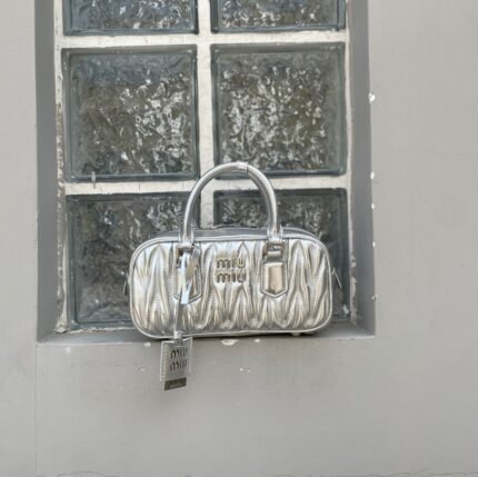 Miu Miu Arcadie matelassé nappa leather bag Sliver S-wide Size - Bag