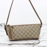 Gucci GG Emblem small shoulder bag - Beige - Image 4