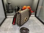 Gucci Blondie Monogram Medium top handle bag - Image 3
