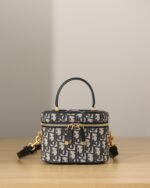 [TOP] Dior Small CD Signature Vanity Case - Image 2