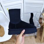 UGG Classic Dipper flatform boots Black - Shoes - Image 4