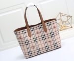 Burberry Reversible Shopping Bag - Logo Camel Bag - Image 2