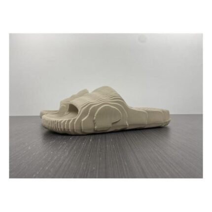 Yeezy Slide new collection