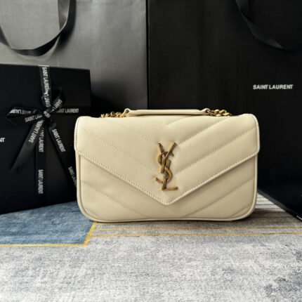 SAINT LAURENT LOULOU in MATELASSÉ Lambskin - White